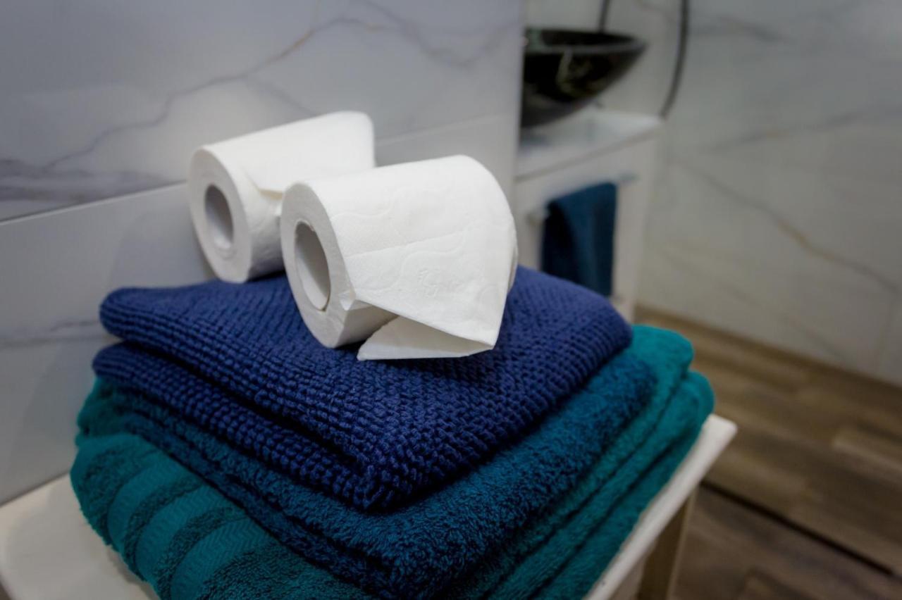 דירות ואלבריץ' Centrum Red Apartament מראה חיצוני תמונה